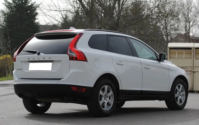 Volvo XC 60 cena 46900 przebieg: 301000, rok produkcji 2010 z Czyżew małe 379